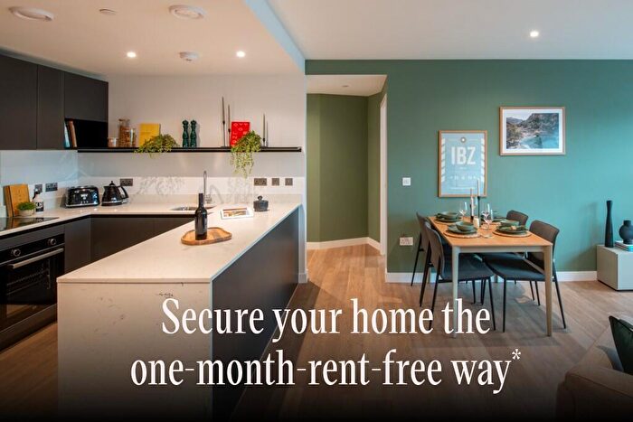 2 Bedroom Apartment To Rent In The Octagon, Birmingham, B3