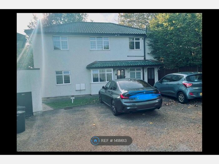2 Bedroom Maisonette To Rent In Sandpit Lane, St. Albans, AL1