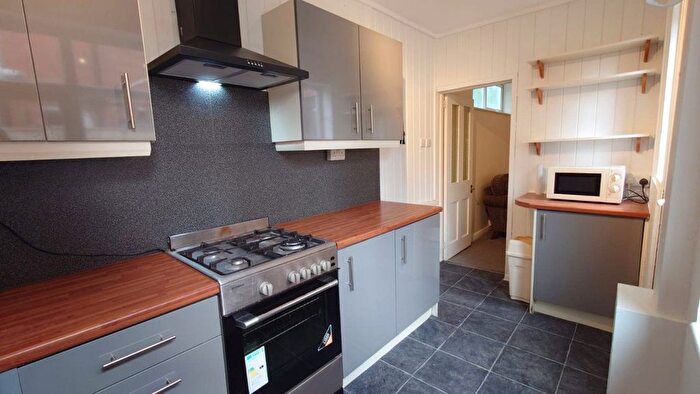 3 Bedroom Terraced House To Rent In Shelley Street, Leicester, LE2