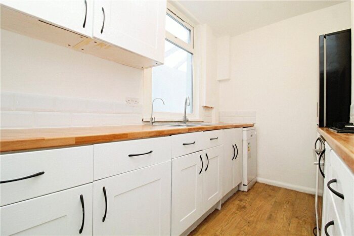 2 Bedroom Terraced House To Rent In Lower Coombe Street, Croydon, CR0