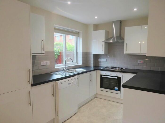 3 Bedroom Detached House To Rent In Basing Way, Chandlers Ford, Eastleigh, SO53