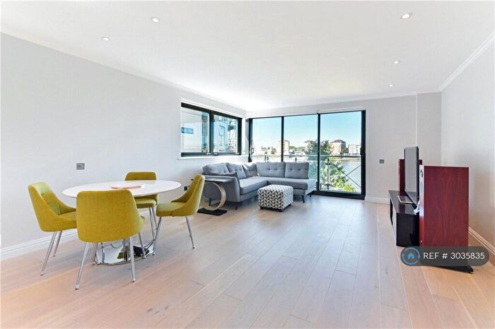 3 Bedroom Flat To Rent In Ocean Wharf, London, E14
