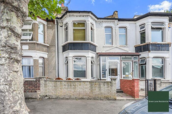 3 Bedroom Property For Sale In Thackeray Road, East Ham, E6