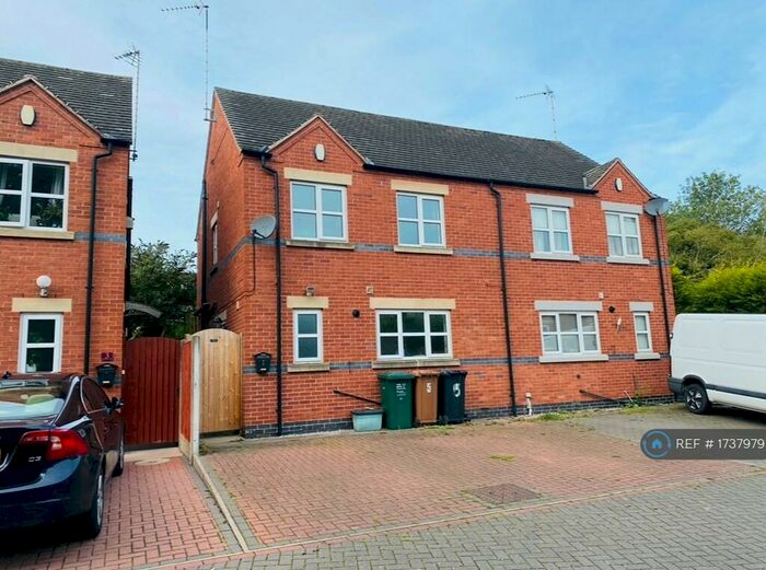 3 Bedroom Semi-Detached House To Rent In Heritage Close, Derby, DE11