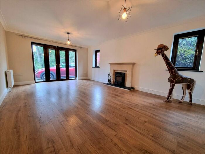 4 Bedroom Detached House To Rent In Launceston, Cornwall, PL15