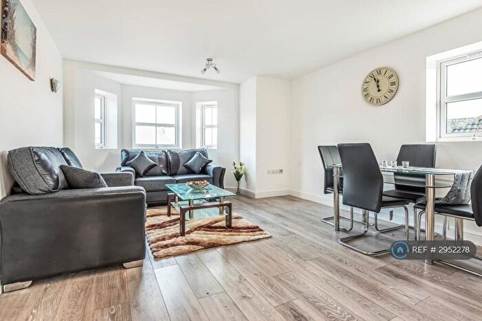 2 Bedroom Penthouse To Rent In Kitchener House, High Wycombe, HP11