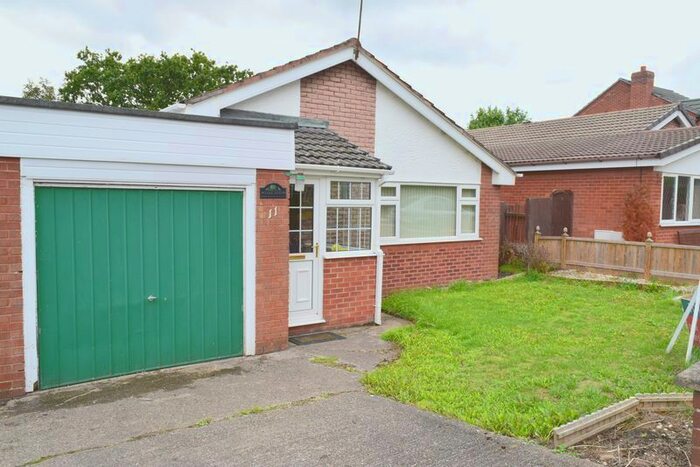 3 Bedroom Detached Bungalow To Rent In Fairholme Close, Saughall, Chester, CH1