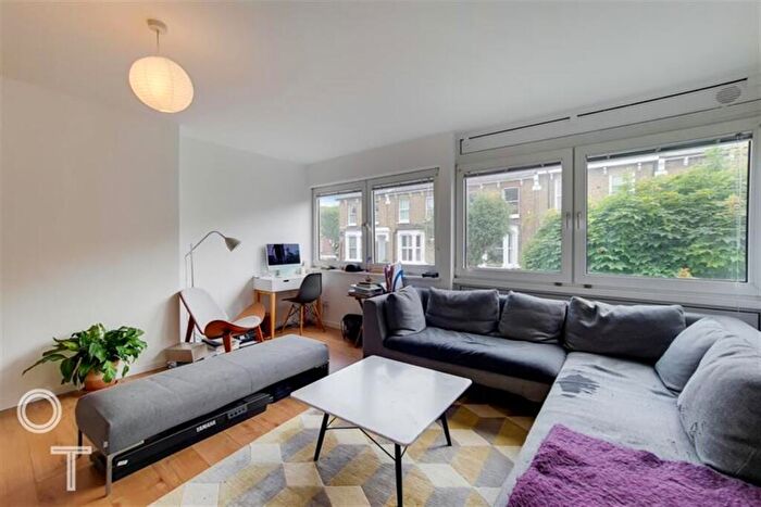 3 Bedroom Maisonette To Rent In Woodsome Road, Dartmouth Park, NW5