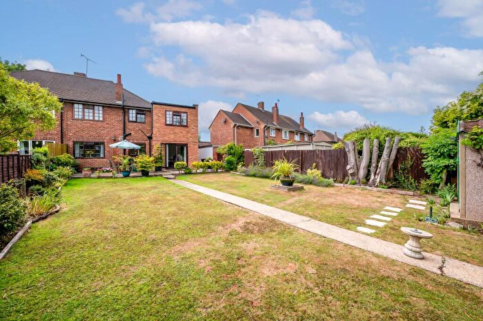 5 Bedroom Semi-Detached House For Sale In Imperial Way, Chislehurst, BR7