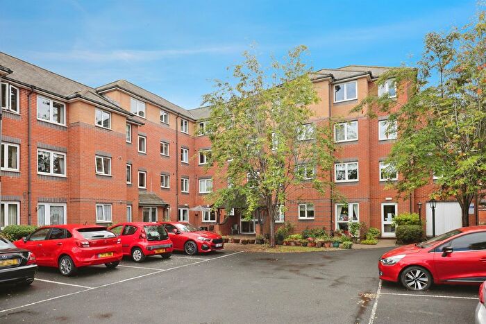 1 Bedroom Flat For Sale In Britannia Road, Banbury, OX16