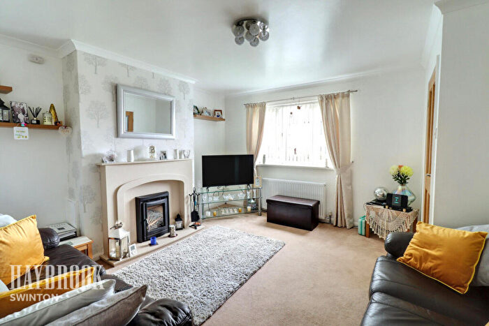 3 Bedroom Semi-Detached House For Sale In St Helens Close, Rotherham, S63