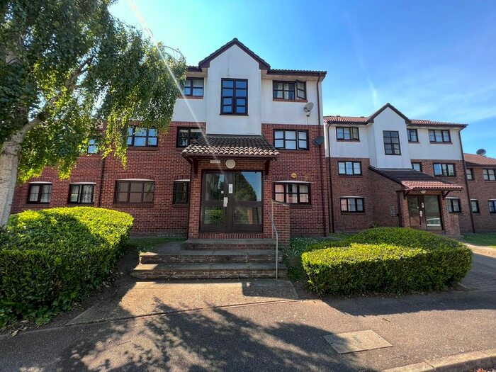 2 Bedroom Flat To Rent In Unicorn Walk, Greenhithe, DA9