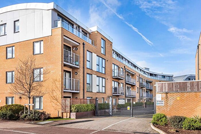 2 Bedroom Apartment To Rent In Smeaton Court, Hertford, SG13