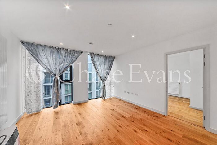 2 Bedroom Flat To Rent In Royal Wharf, Admiralty Avenue, Royal Docks, London, E16