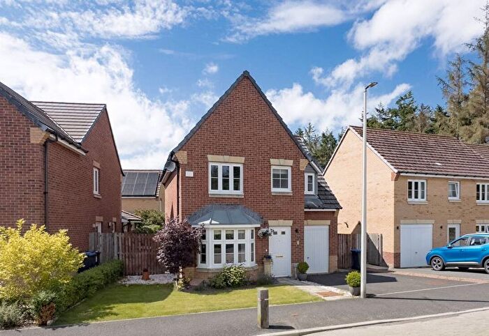 4 Bedroom Detached House For Sale In Kittlegairy View, Peebles, EH45