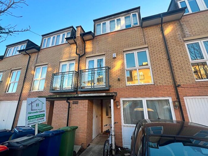 6 Bedroom Terraced House To Rent In The Terrace, Cambridge, CB1
