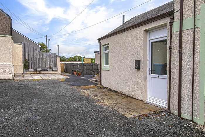 2 Bedroom Flat For Sale In Broad Street, Cowdenbeath, KY4