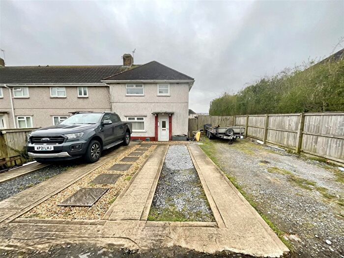 2 Bedroom End Terrace House For Sale In Brynsierfel, Llanelli, SA14