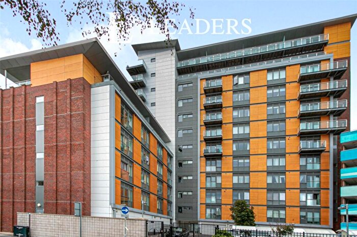 2 Bedroom Apartment For Sale In High Street, Poole, Dorset, BH15