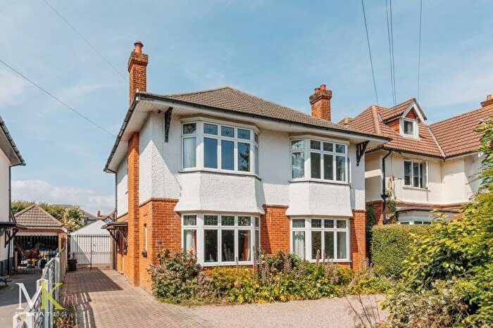 4 Bedroom Detached House For Sale In Richmond Park Avenue, Bournemouth, BH8