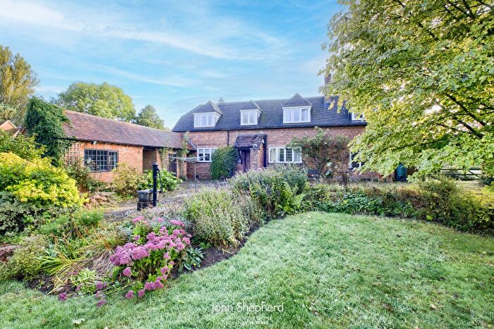 3 Bedroom Detached House For Sale In Spencers Lane, Berkswell, Coventry, West Midlands, CV7
