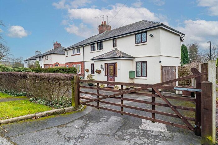 3 Bedroom Semi Detached House For Sale In Gib Lane, Hoghton, Preston, PR5