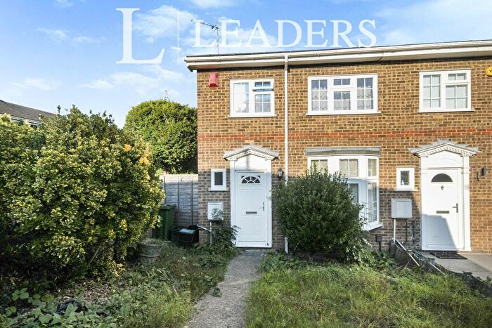 3 Bedroom End Of Terrace House To Rent In Caygill Close, Bromley, BR2