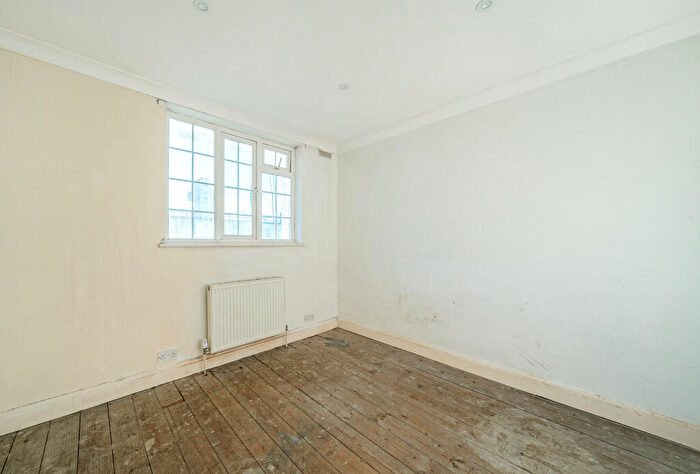 2 Bedroom Apartment For Sale In The Holt, London Road, Morden, SM4