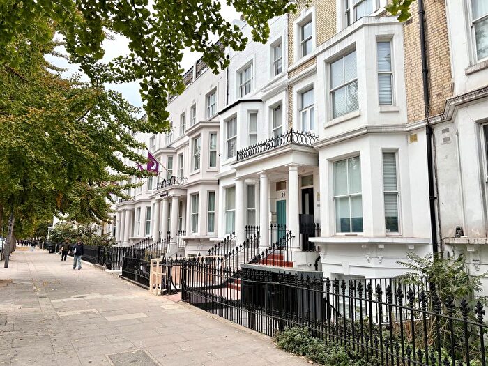 Studio To Rent In West Cromwell Road, London, SW5