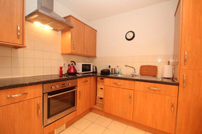 1 Bedroom Flat To Rent In Woking Town Centre, Surrey, GU21