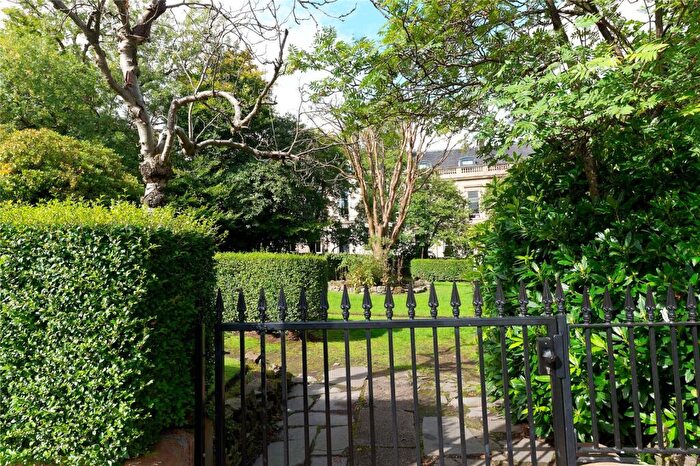 2 Bedroom Apartment To Rent In Lynedoch Terrace, Park, Glasgow, G3