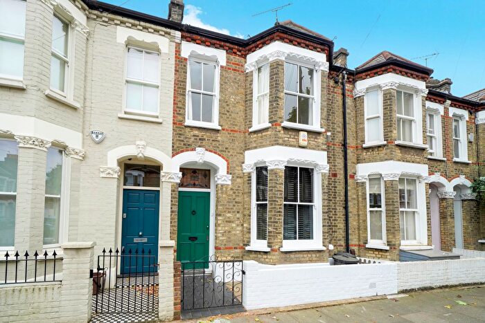 2 Bedroom Terraced House To Rent In Kerrison Road, Battersea, SW11