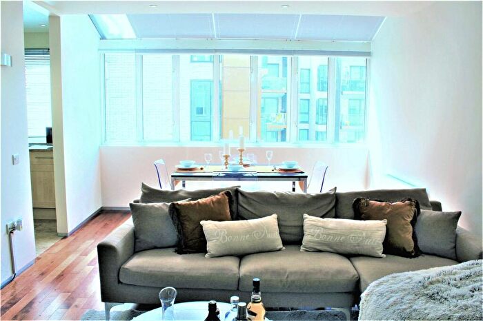 1 Bedroom Apartment To Rent In Dingley Road, Clerkenwell, Islington, London, EC1V