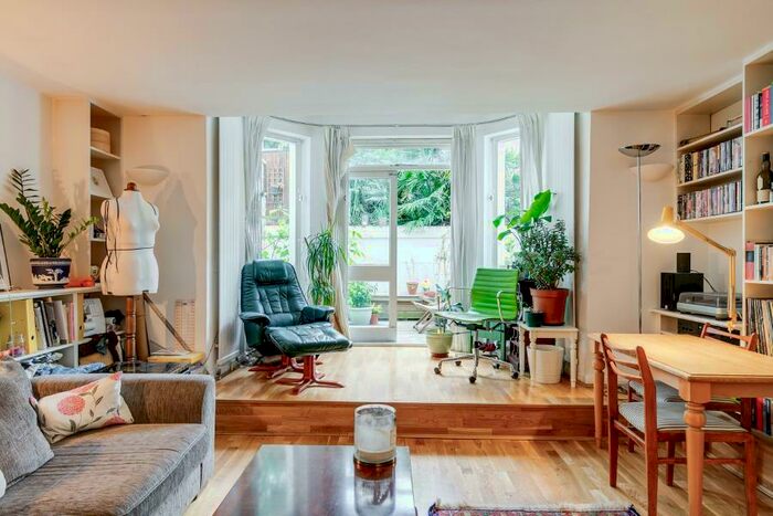 1 Bedroom Apartment To Rent In Belsize Park Gardens, Belsize Park, NW3