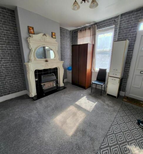2 Bedroom Property To Rent In Dartmouth Street, West Bromwich, B70