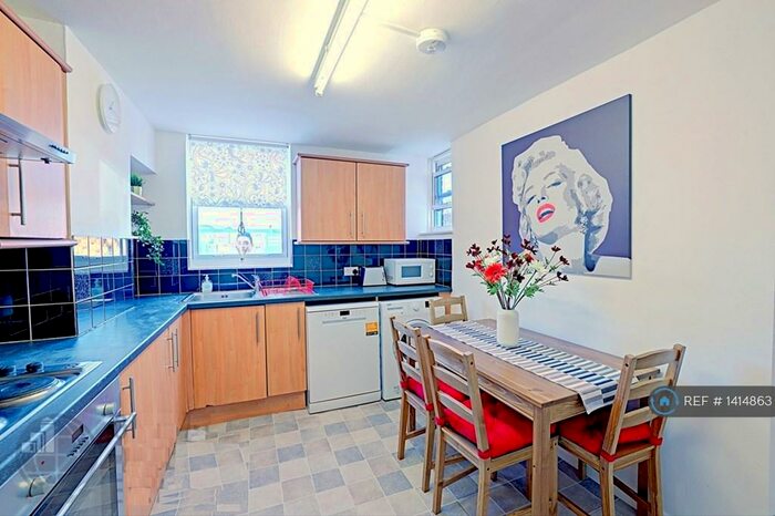 4 Bedroom Flat To Rent In Cobourg Street, London, NW1