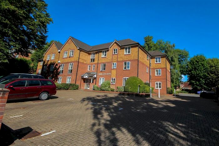 1 Bedroom Flat To Rent In Carrington House, Westwood Road, Southampton, SO17
