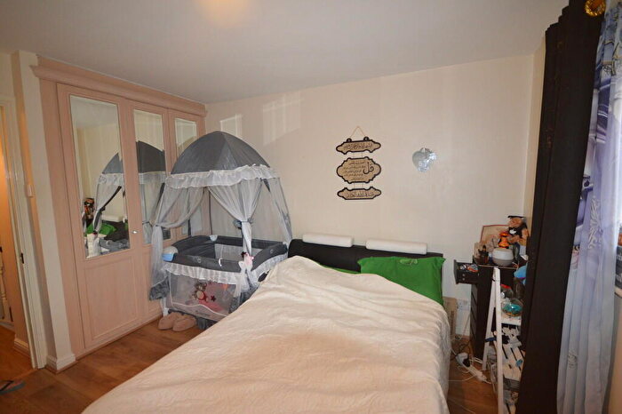 4 Bedroom Town House To Rent In Chamberlayne Avenue, Wembley, HA9