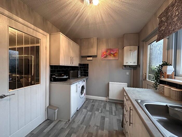 2 Bedroom Semi-Detached House For Sale In Dyce Avenue, Airdrie, Lanarkshire, ML6