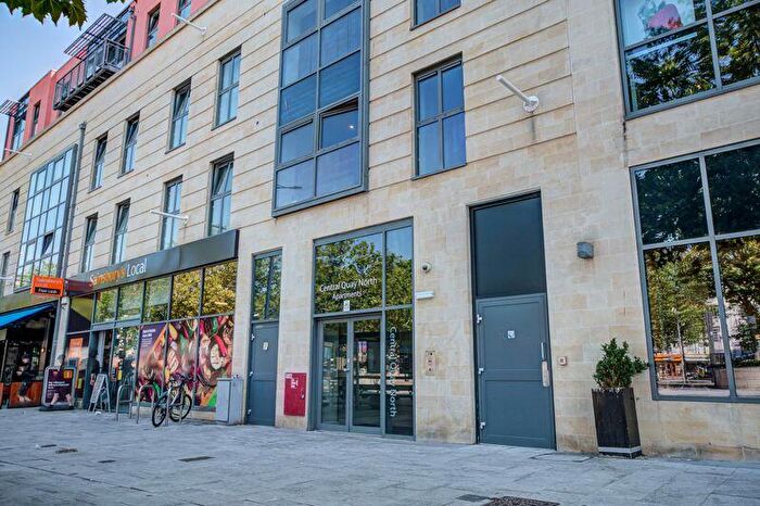 1 Bedroom Apartment To Rent In Central Quay North, Broad Quay, BS1