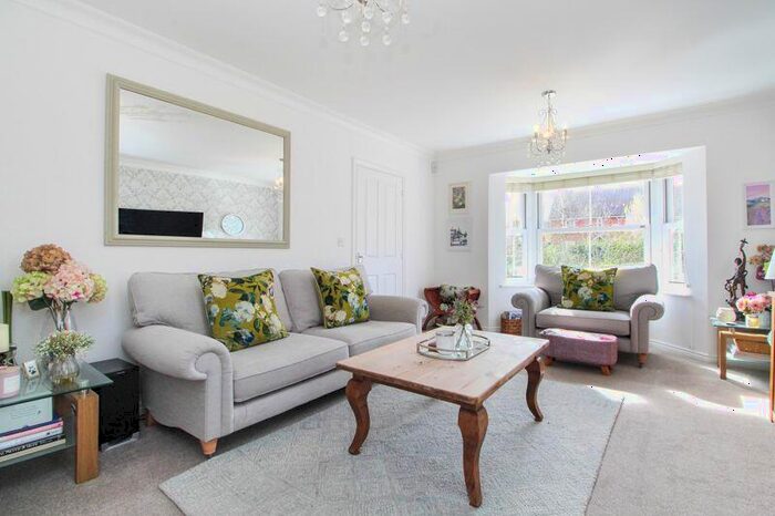 5 Bedroom Detached House For Sale In Brambling Gardens, Wixams, MK42