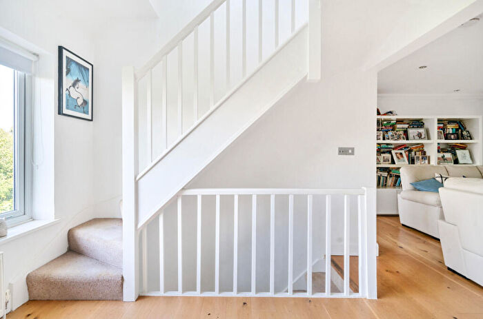 5 Bedroom Detached House For Sale In Grove Road, Godalming, Surrey, GU7