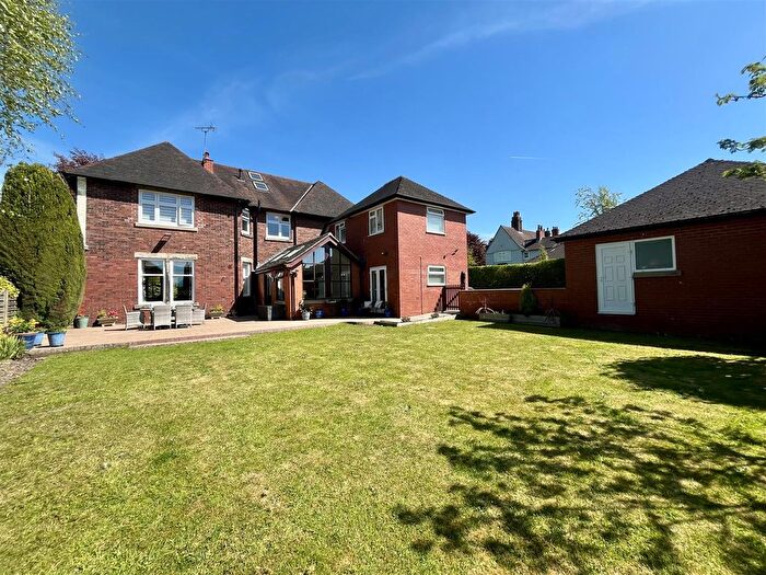 5 Bedroom Detached House For Sale In Park Lane, Congleton, CW12