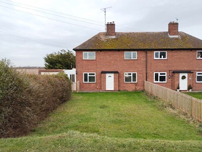 3 Bedroom Semi-Detached House To Rent In Spalding Road, Crowland, PE6