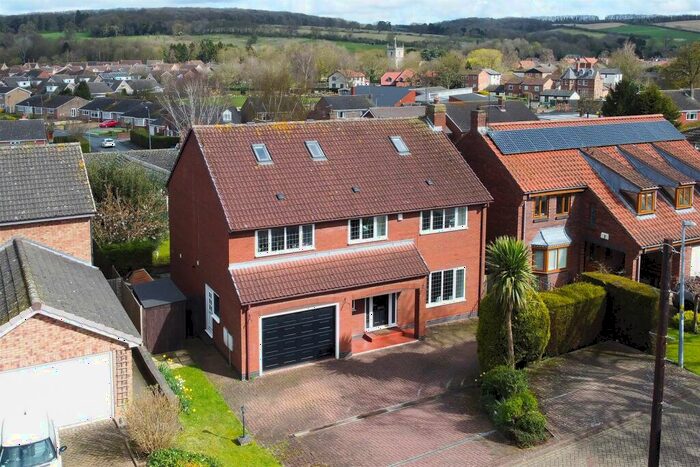 5 Bedroom Detached House For Sale In Drovers Rise, Elloughton, HU15