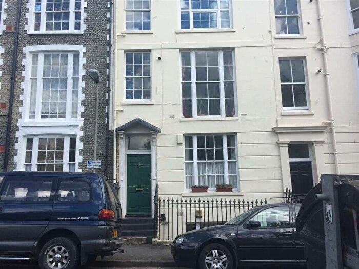 1 Bedroom Apartment To Rent In Dorset Gardens, Brighton, BN2