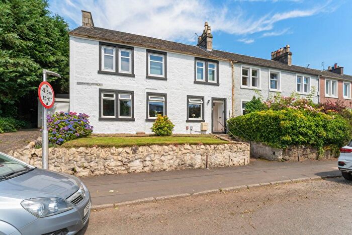 2 Bedroom Flat For Sale In Easwlad Bank, Kilbarchan, PA10