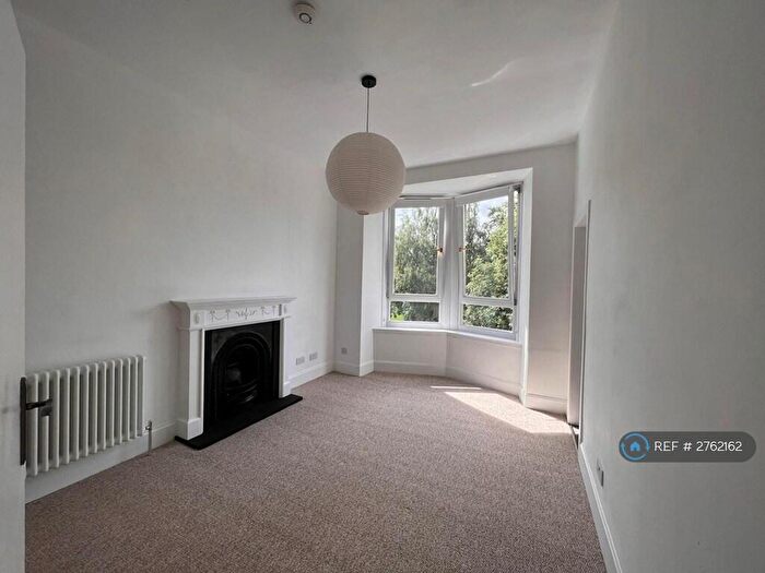 1 Bedroom Flat To Rent In Paisley, Paisley, PA3