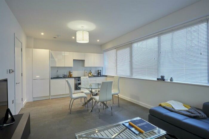 2 Bedroom Apartment To Rent In Everard Close, St. Albans, Hertfordshire, AL1