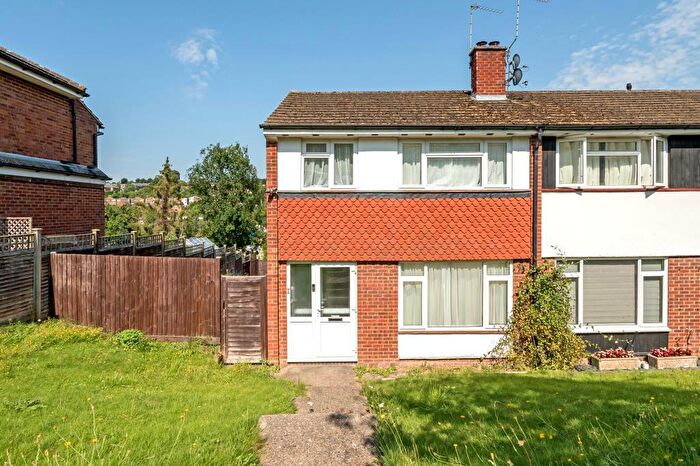 3 Bedroom End Of Terrace House To Rent In Chesham, Buckinghamshire, HP5